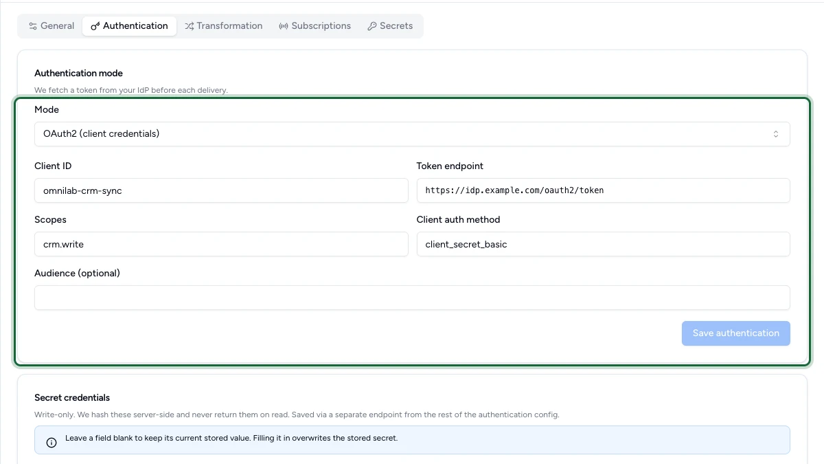 Onglet Authentication avec le mode OAuth2 client credentials sélectionné et ses champs renseignés