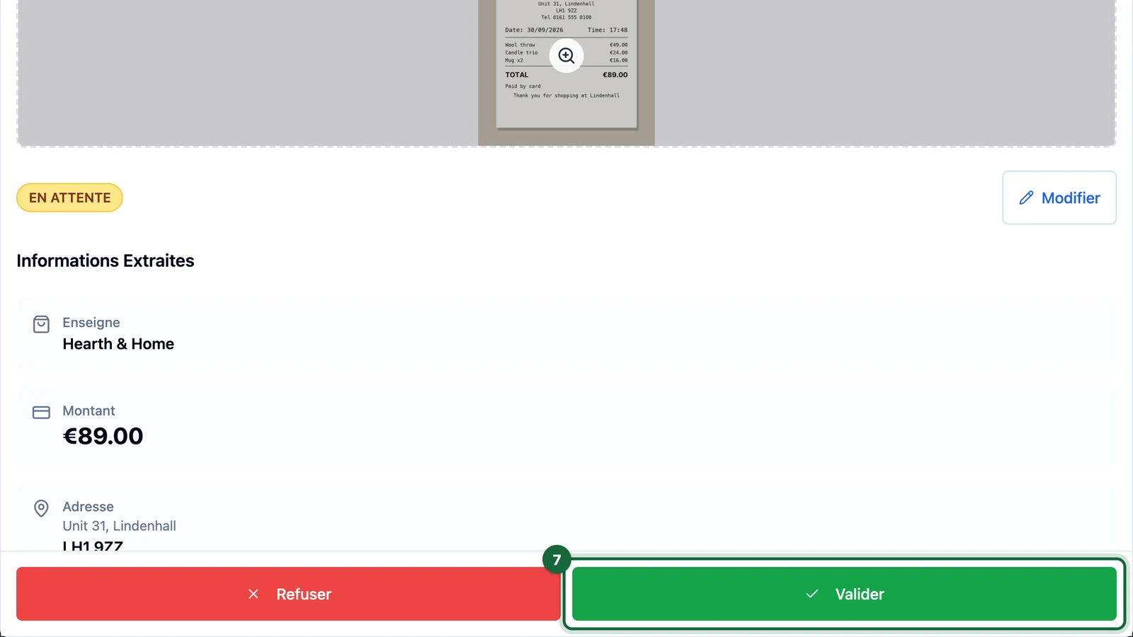 Hearth & Home receipt window with Valider highlighted on a tablet