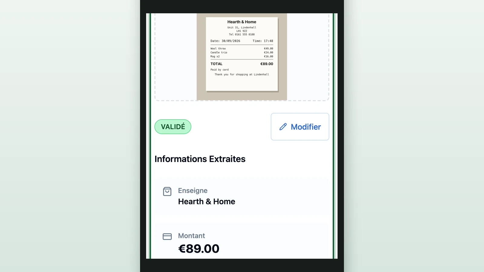 Approved Hearth & Home receipt window with the photo and Informations Extraites highlighted on a phone